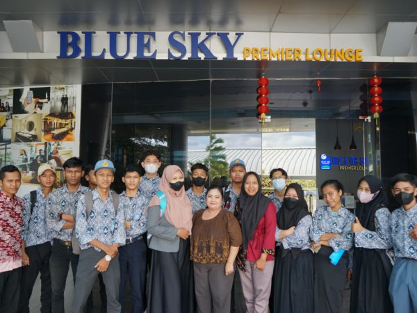 Kunjungan Industri di Bandara APT Pranoto Samarinda