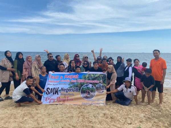 Family Gathering SMK Negeri 18 Samarinda