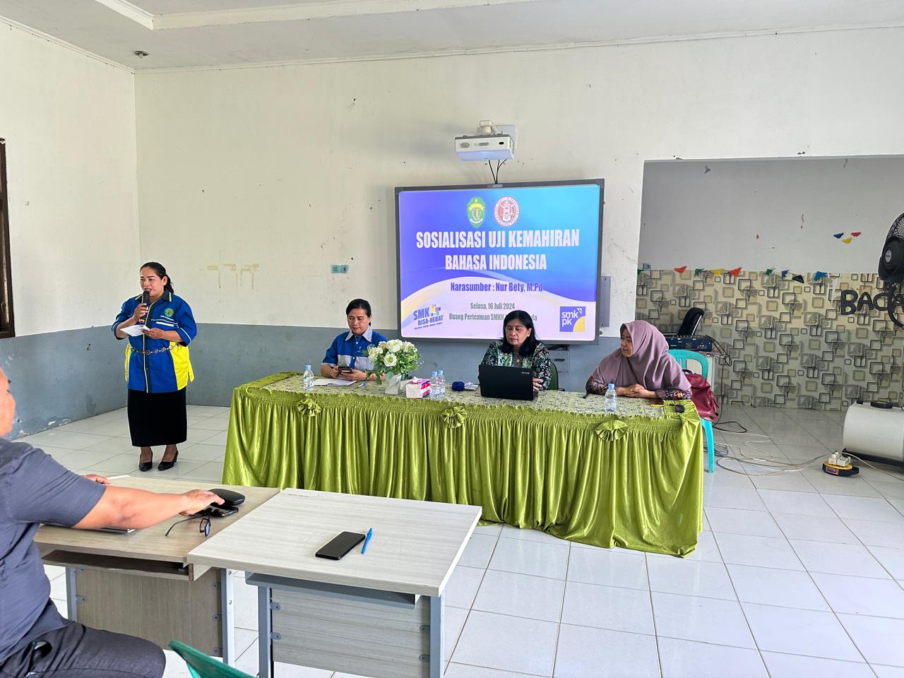Sosialisasi Uji Kemahiran Bahasa Indonesia Sosialisasi Uji Kemahiran Bahasa Indonesia
